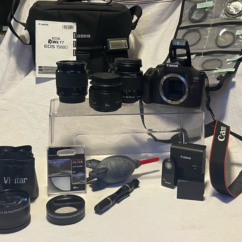 Canon EOS Rebel T7 1500 D
